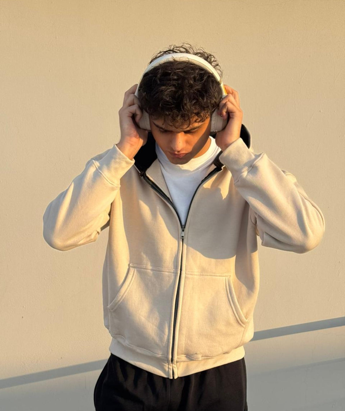 Sweat à capuche zippé oversize épais crème